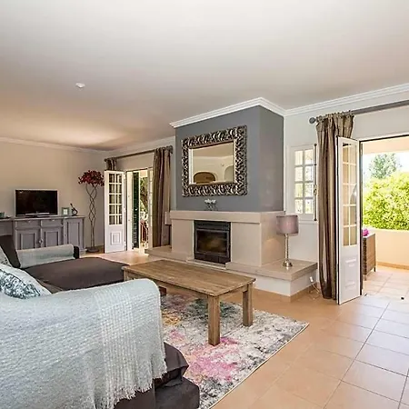 Sleeps 8 With Pool And Air Con * Escanxinhas